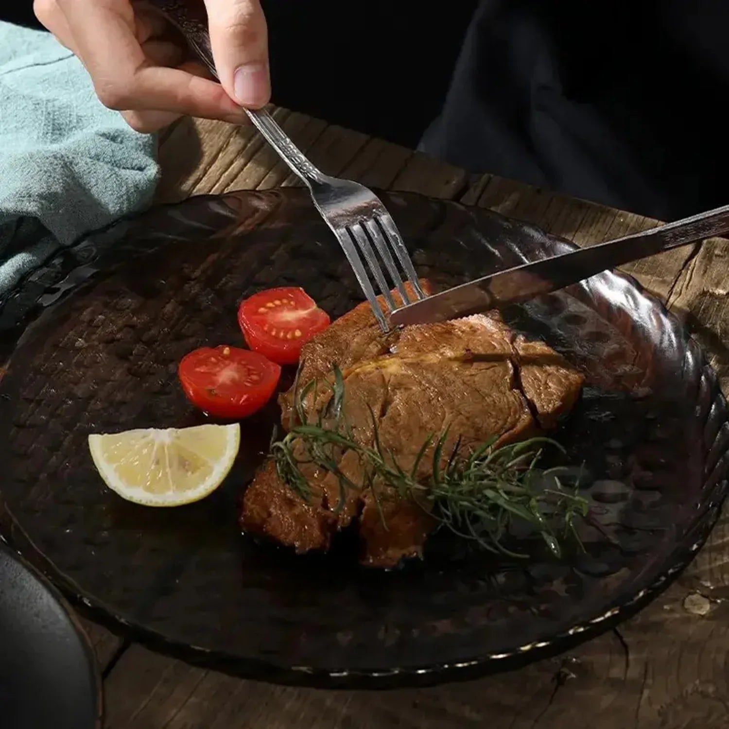 Deluxe Premium Cutlery Flatware Set For The Home - Stainless Steel Cutlery Service With 1 Dinner Fork, 1 Dinner Knife, 1 Dinner Spoon And 1 Tea Spoon - Durable, Elegant And Rust-resista - THE MILE MAKER DRIVER SHOP