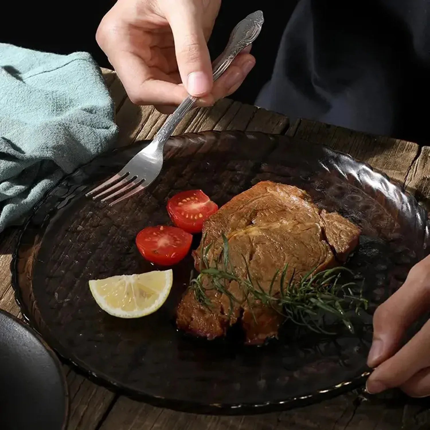 Deluxe Premium Cutlery Flatware Set For The Home - Stainless Steel Cutlery Service With 1 Dinner Fork, 1 Dinner Knife, 1 Dinner Spoon And 1 Tea Spoon - Durable, Elegant And Rust-resista - THE MILE MAKER DRIVER SHOP